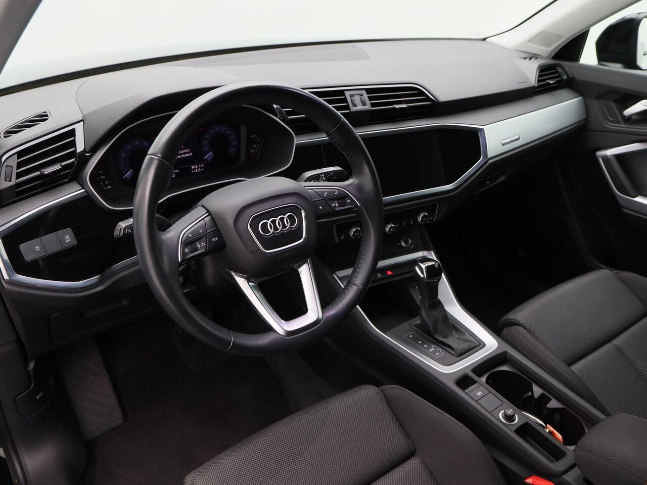 Audi Q3 40 TFSi 190 Pk Automaat quattro | Trekhaak | LED | Cruise Control | Sensoren | Elektrische Achterklep | Stoel Verwarming | 20 Inch | 60.555 Km