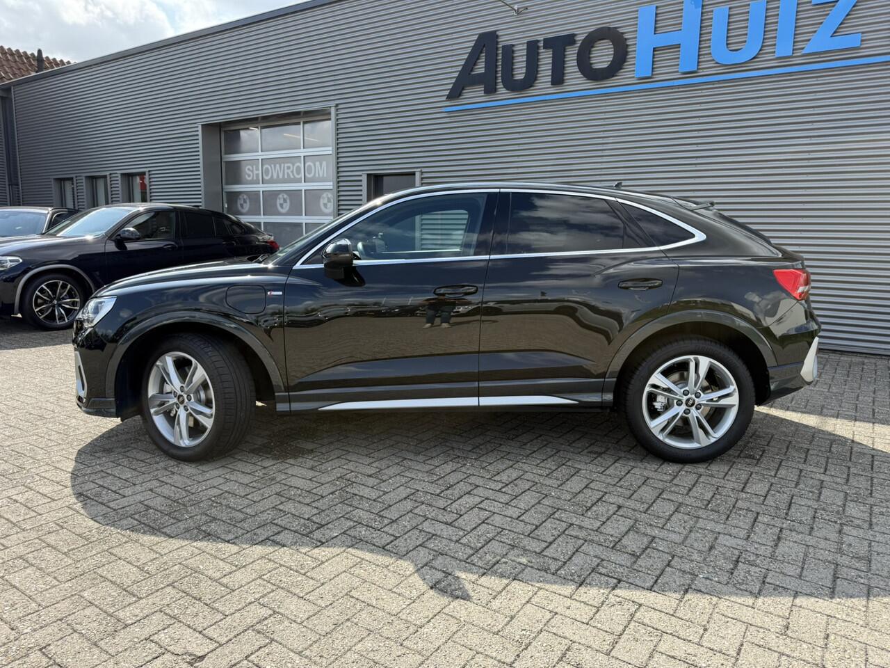 Audi Q3 Sportback 45 TFSI e Edition S-Line LED Keyless Entry Achteruitrijcamera 19 Inch