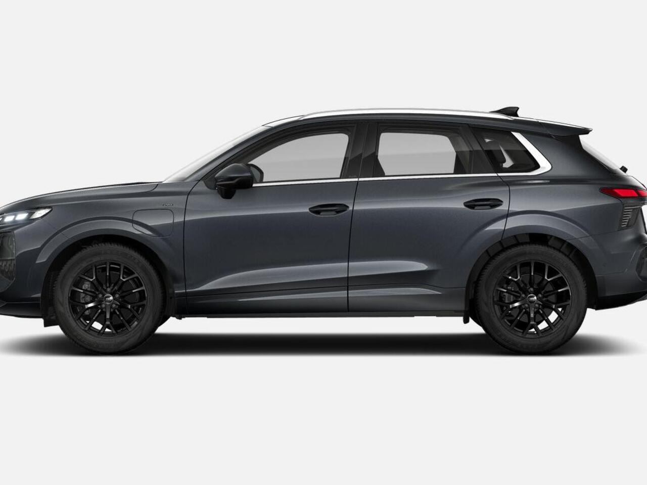 Audi Q3 1.5 200kW e-hybrid Advanced edition 272 PK · Privacy glas · Stuurverwarming · 18" LM Velgen