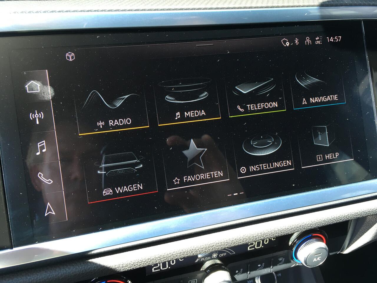 Audi Q3 Sportback 45 TFSI e S-line Black