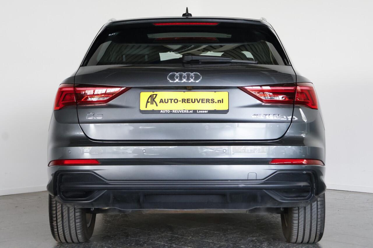 Audi Q3 45 TFSI e S-Line Panorama / Opendak / Cruise / Carplay / LED