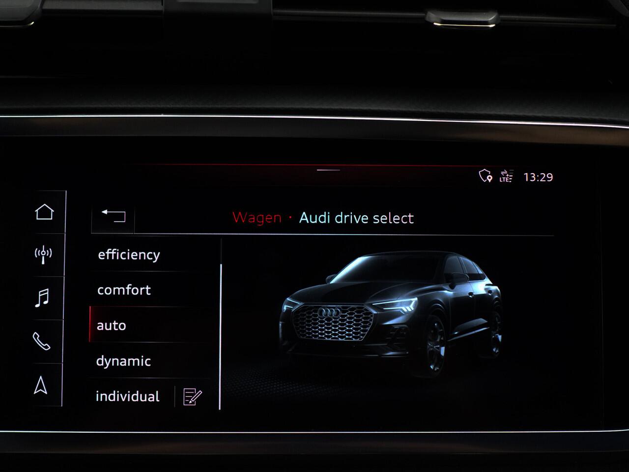 Audi Q3 Sportback 35 TFSI S Edition Aut- Xenon Led, Carplay, Android Auto, Dynamic Select, Privacy Glass, Lane Assist