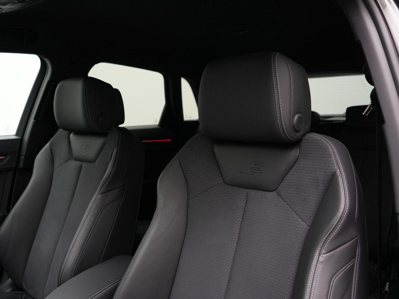 Audi Q3 35 TFSI 150 pk S-tronic S-Line | Trekhaak | Sonos | Achteruitrijcamera | Navigatie | Stoelverwarming