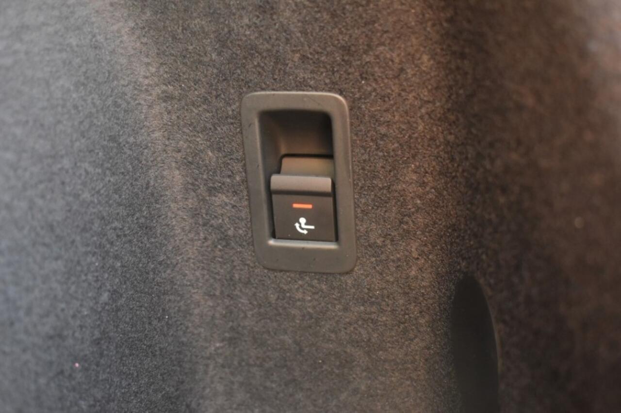 Audi Q3 35 TFSI EDITION / VIRTUAL COCKPIT / EL. A-KLEP / SPORTSTOELEN