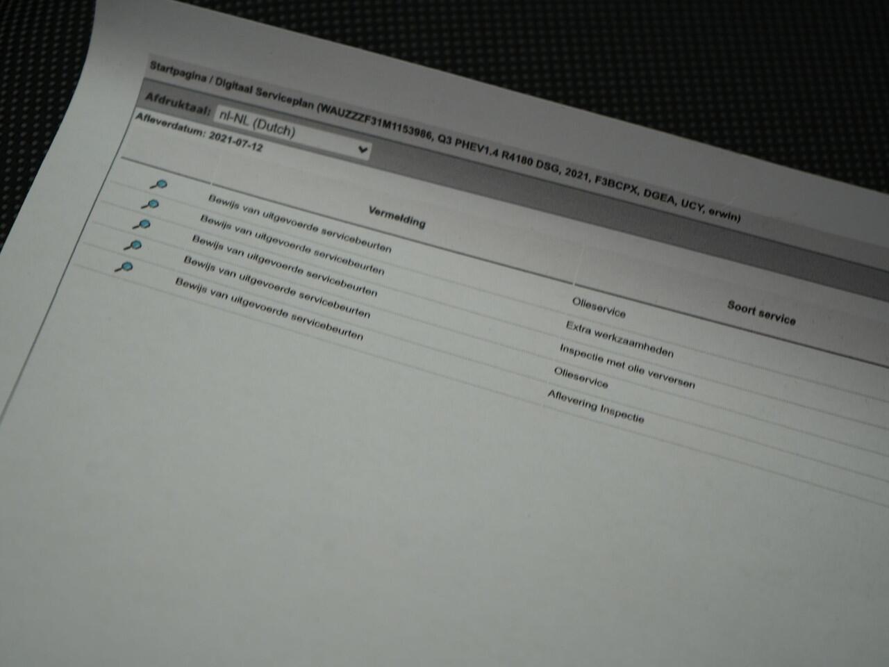 Audi Q3 45 TFSI e S Line Plug In Hybrid 245pk Dealer O.H PHEV | Trekhaak Af Fabriek | Panodak | Adaptive Cruise | Sportstoelen Verwarmd | Apple Carplay | Keyless | Navigatie | Virtual | DAB |
