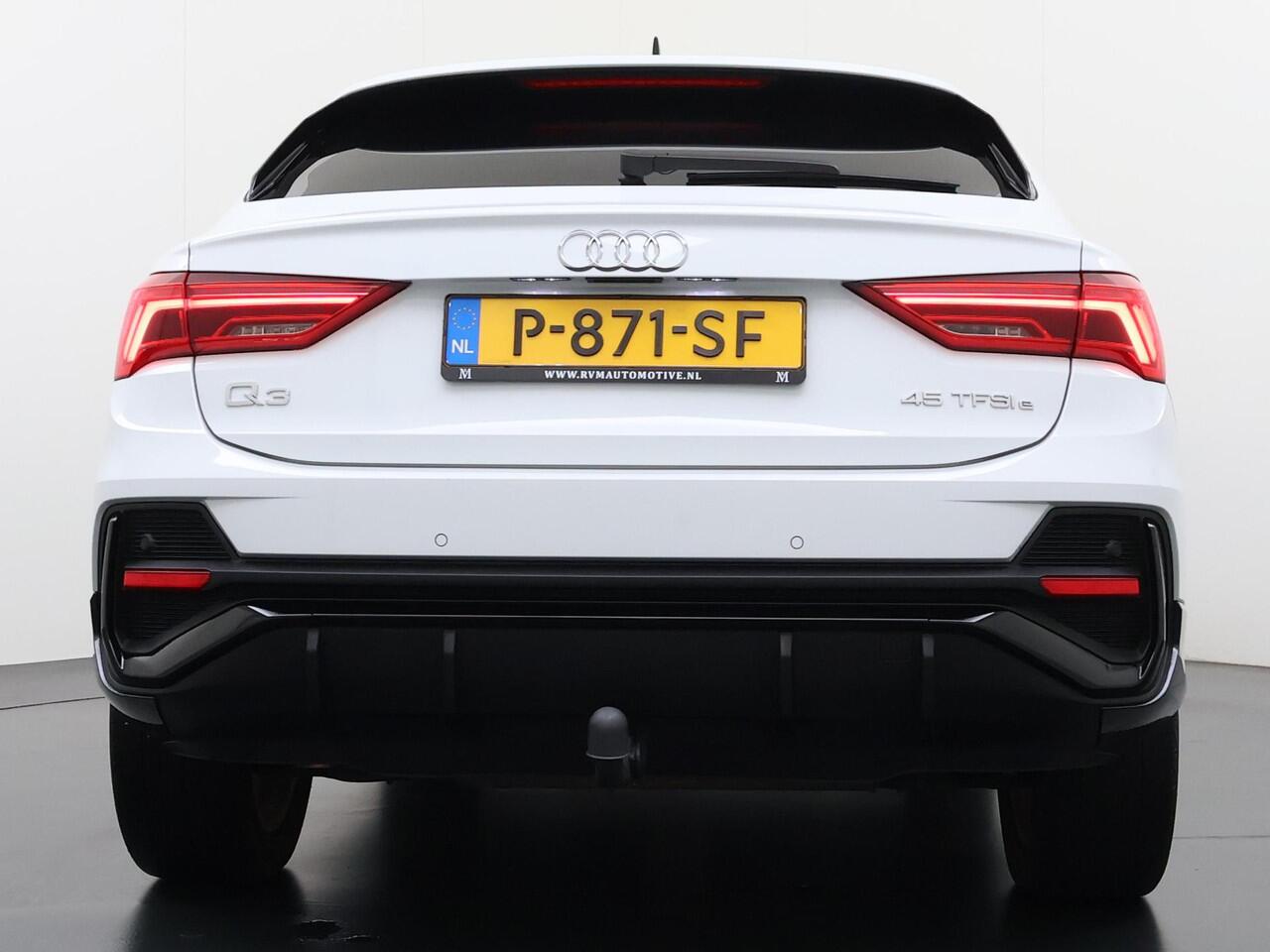 Audi Q3 Sportback 45 TFSI e S Edition PLUG IN HYBRIDE||2x S-LINE BINNEN + BUITEN| ADAPTIVE CRUISE| DODE HOEK | ELEK. TREKHAAK| DIG. DASH|