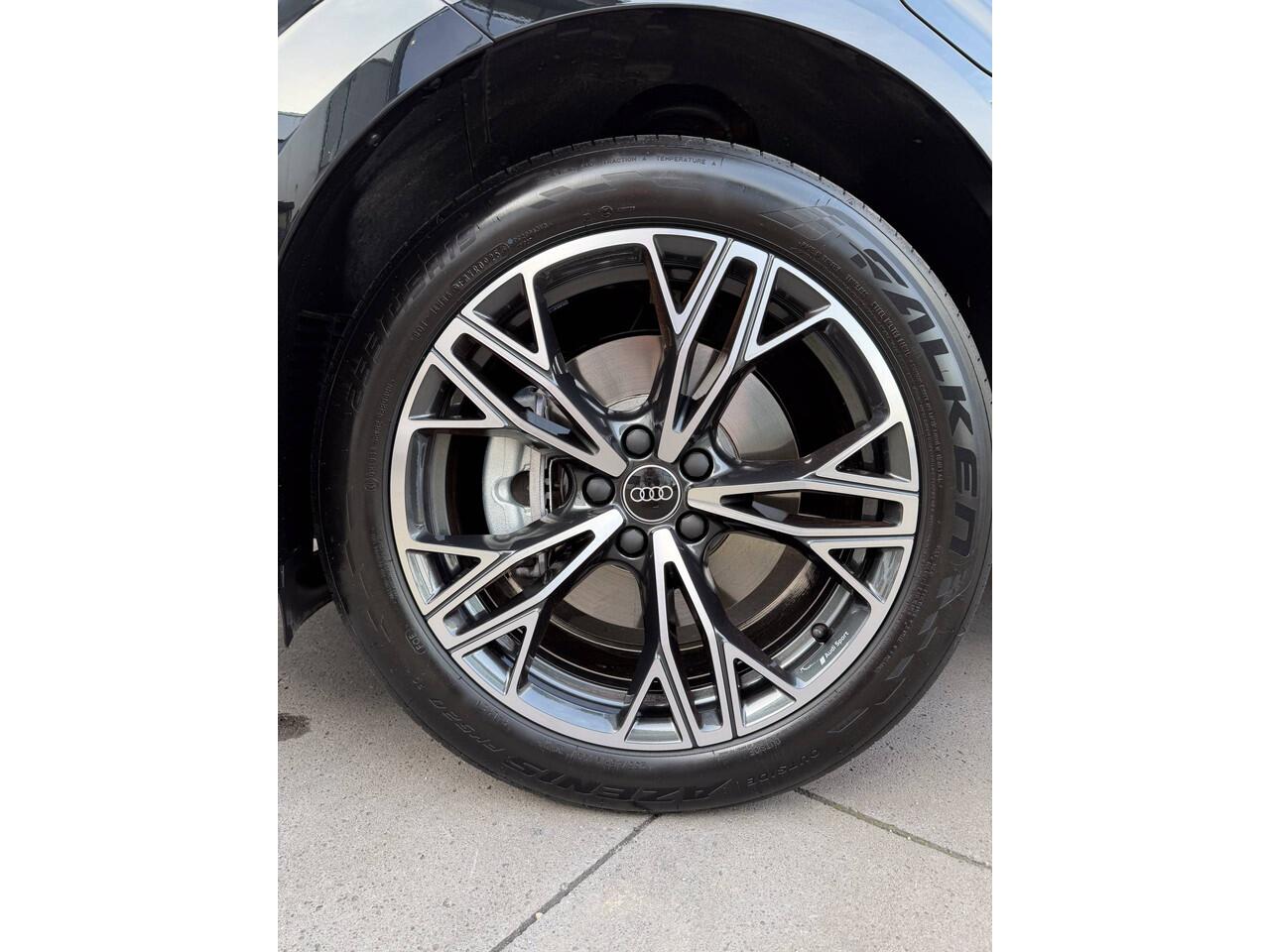 Audi Q3 1.5 200kW e-hybrid S edition Tech Pack Plus-Led Plus-ACC-Leer-19"-Camera