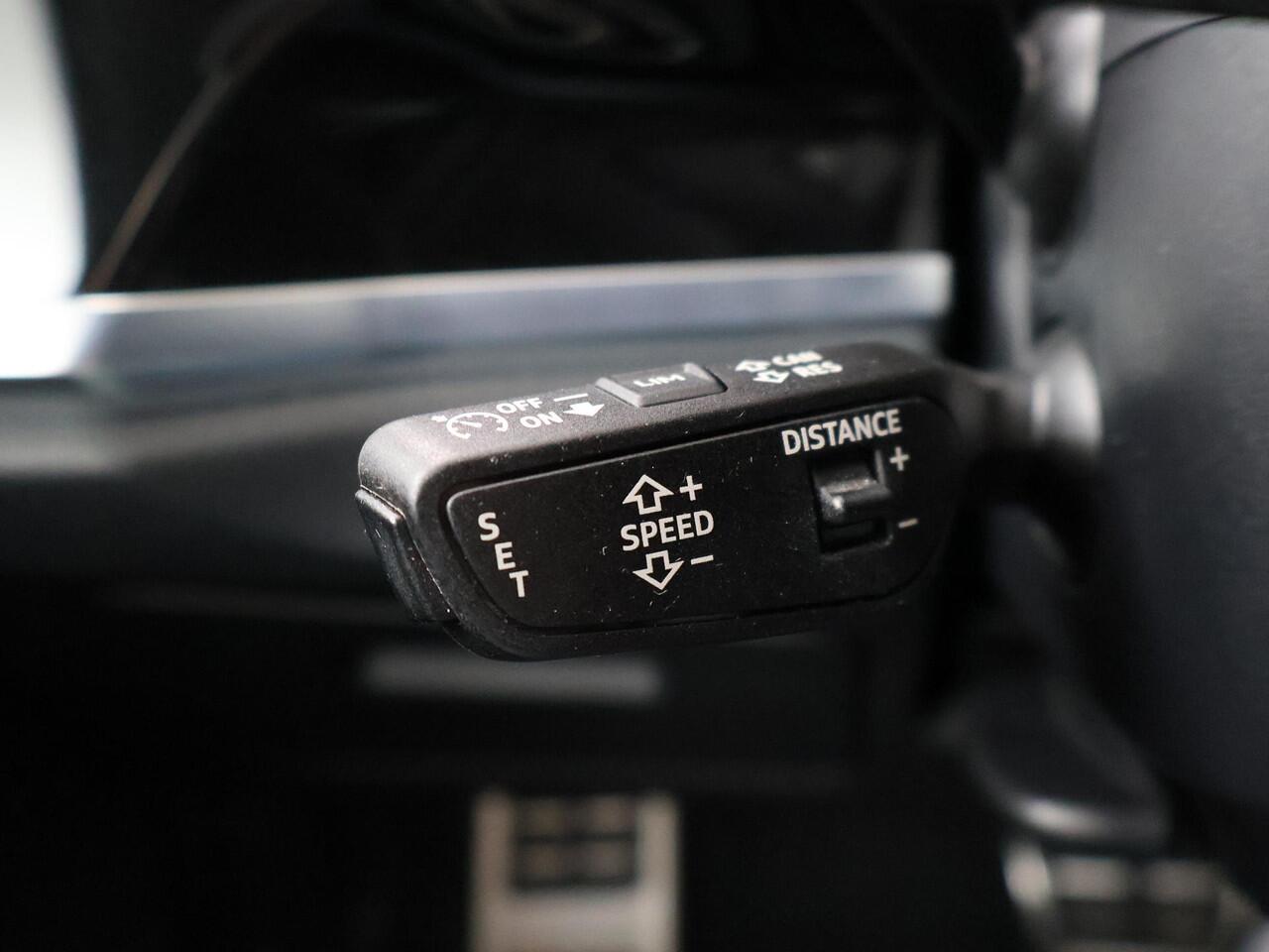 Audi Q3 Sportback 45 TFSI e S Edition | 245 PK | SoH 100% | Trekhaak wegklapbaar | Panoramadak | B&O premium sound | Navigatiesysteem | S line |