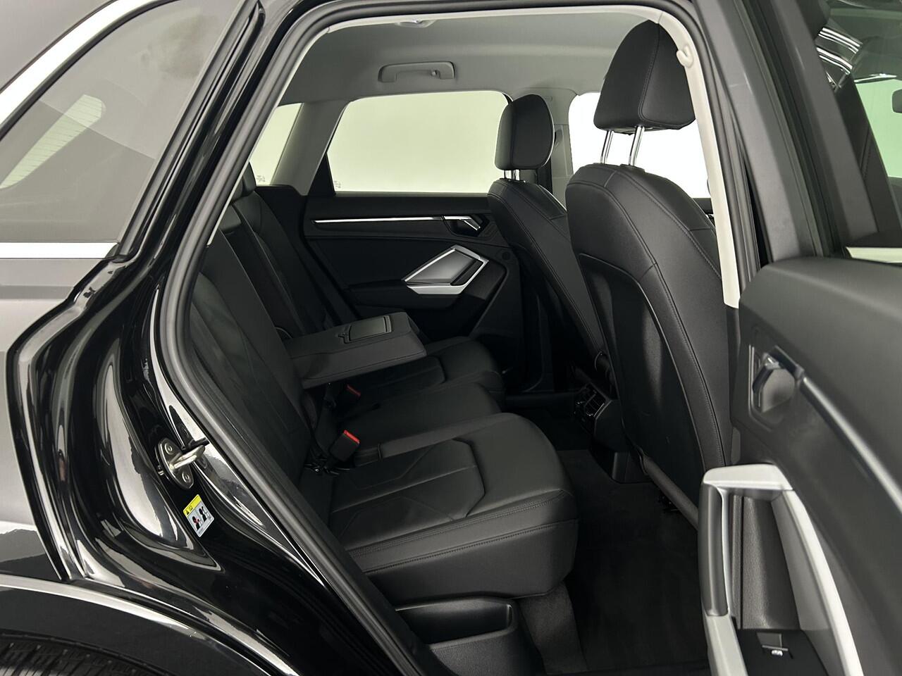 Audi Q3 35 TFSI 150pk Pro Line Trekhaak Stoelverwarming Leder Navigatie