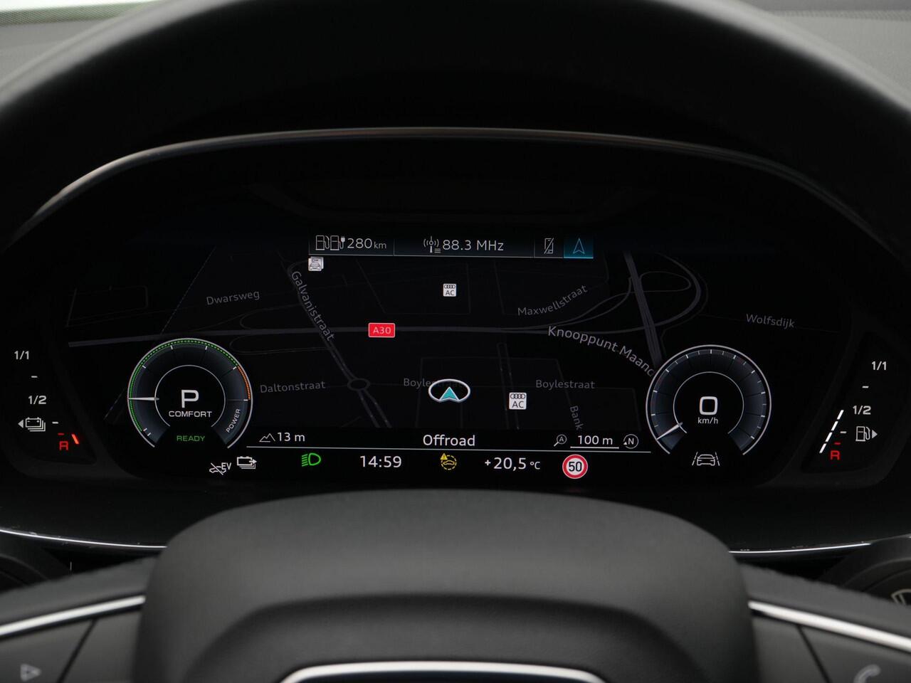 Audi Q3 Sportback 45 TFSI e 245 pk S-tronic Advanced Edition / S-Line | Panoramadak | Achteruitrijcamera | Stoelverwarming | Navigatie