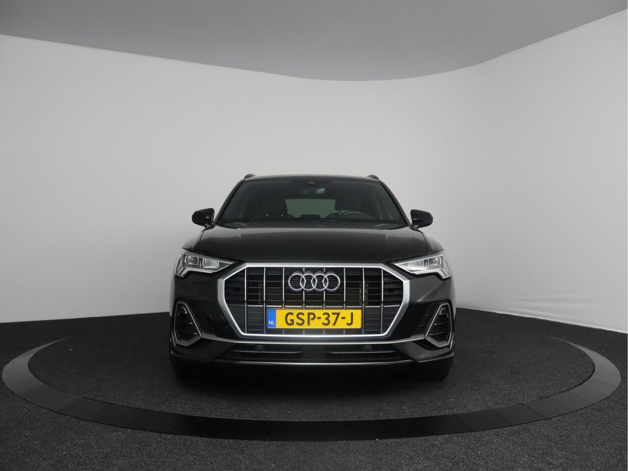Audi Q3 45 TFSI e S edition Plug-in Hybrid
