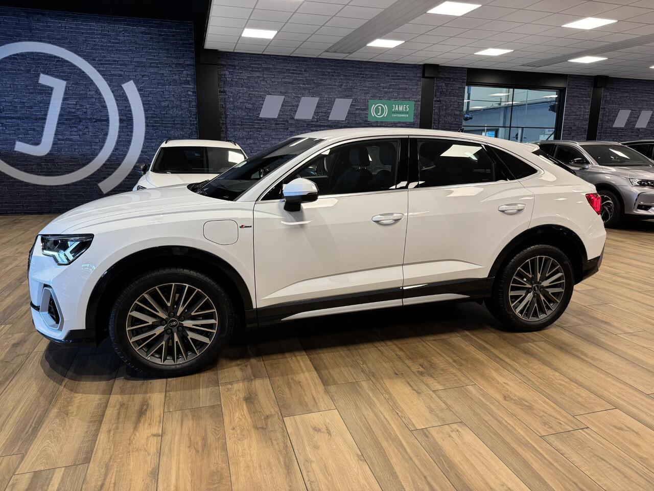 Audi Q3 Sportback 45 TFSI e S Edition PHEV|Apple carplay|Navi|Cruise|19' Velgen|