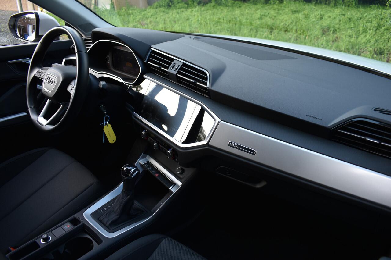 Audi Q3 45 TFSIe 245PK S-TRONIC S-LINE HYBRID LED/VIRTUAL/PDC/CARPLAY