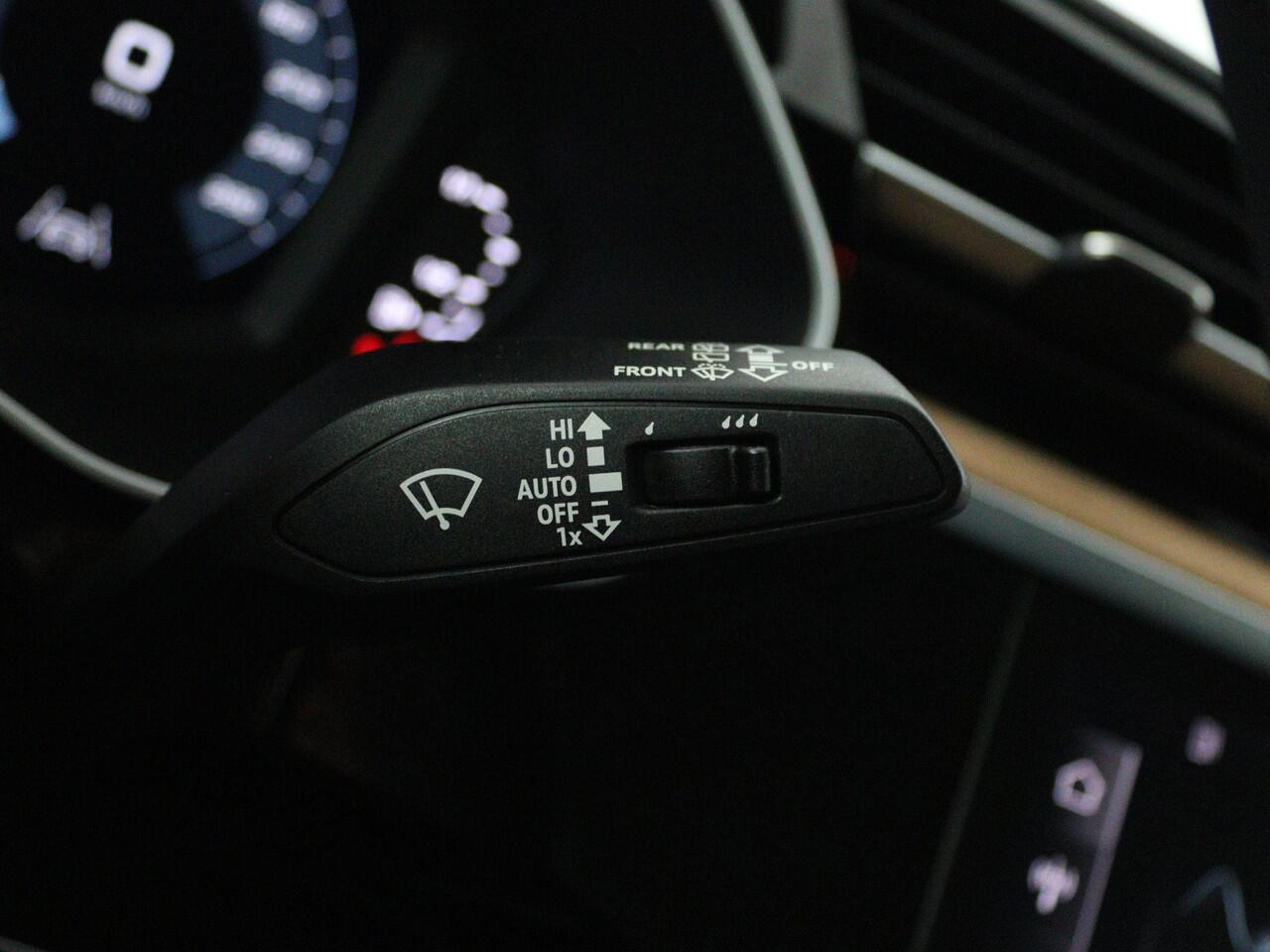 Audi Q3 45 TFSI e Advanced Edition | Virtual Cockpit | Navigatie Plus | LED | Stoelverwarming | Parkeerhulp voor en achter | Plug In Hybride |