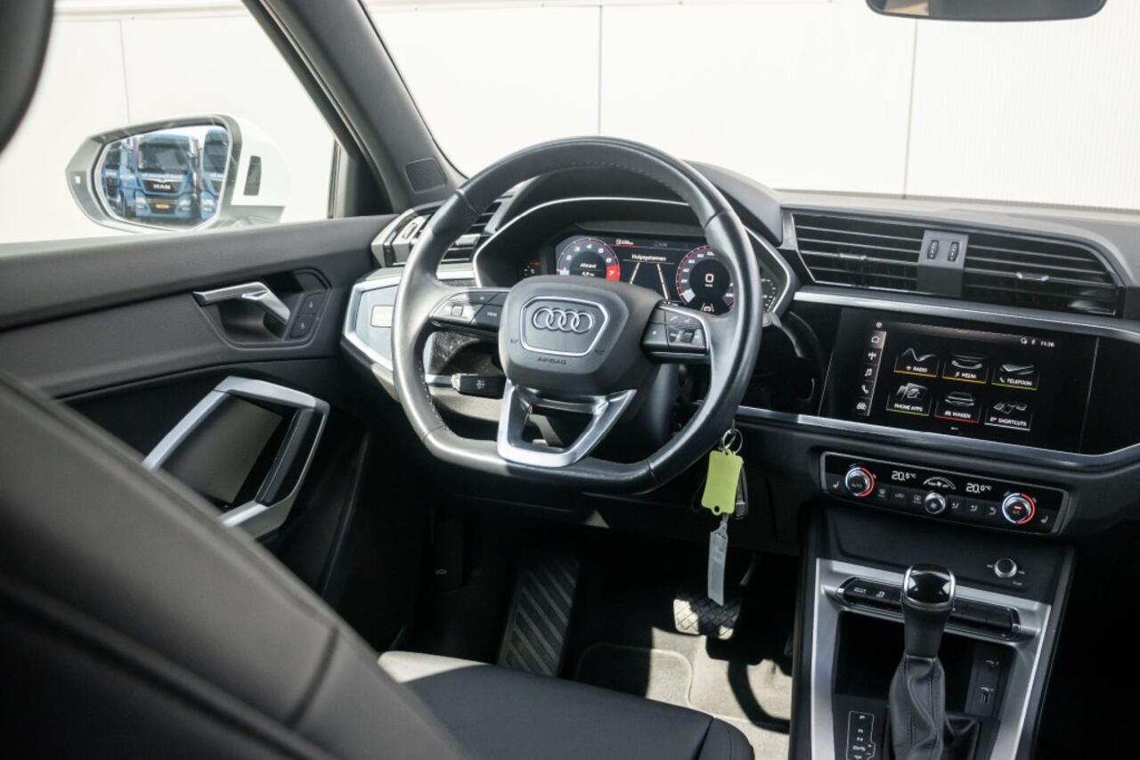 Audi Q3 35 TFSI, Carplay, Leder, LED