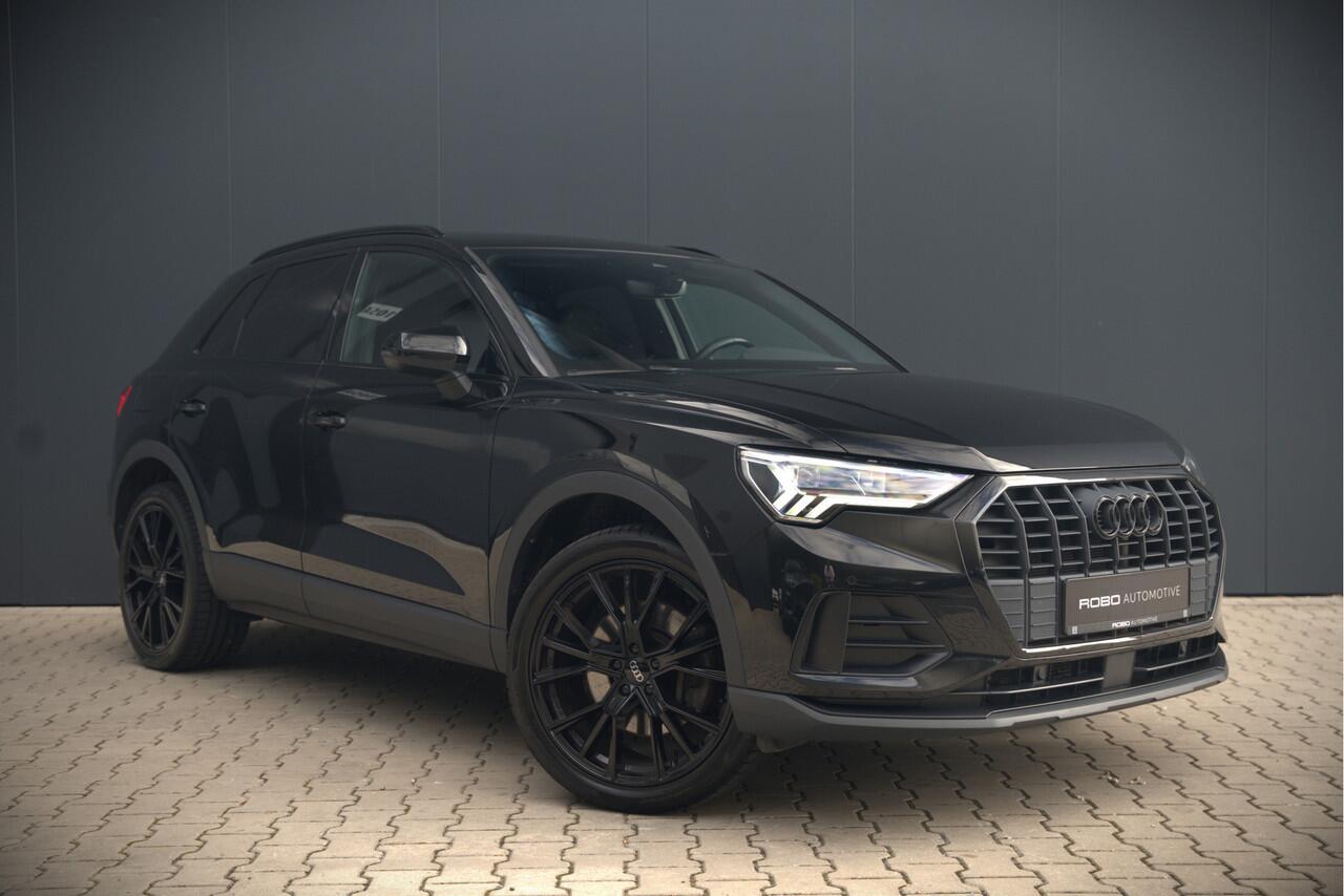 Audi Q3 45 TFSI e Advanced edition | Navigatie | Stoelverwarming | Parkeersensoren | Black Edition | Adaptive Cruise Control | DAB | Apple Carplay | Automaat | Digital Dash | LED | Dodehoekdetectie