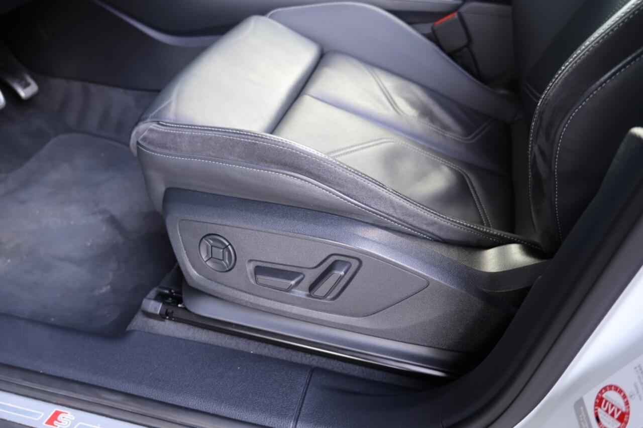 Audi Q3 45 TFSIe 2xS-Line BLACK Editie MATRIX*PANO*SFEER*LEDER*KEYLESS*TREKHAAK