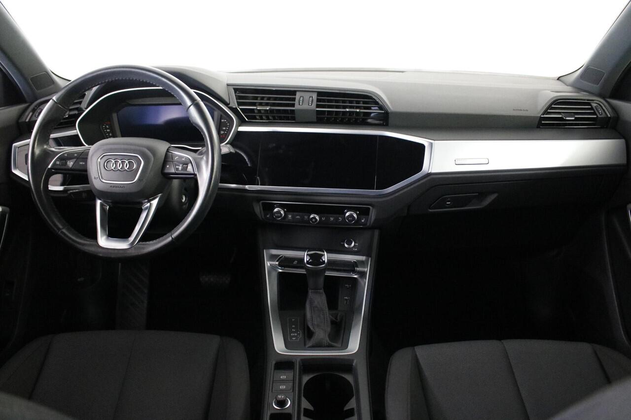 Audi Q3 35 TFSI Pro Line business Clima | Carplay | Stoelverw | Cruise | Elek. achterklep.