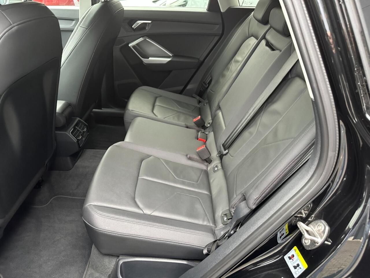 Audi Q3 35 TFSi Aut. Business Edition Navi. Leder stoelverw.