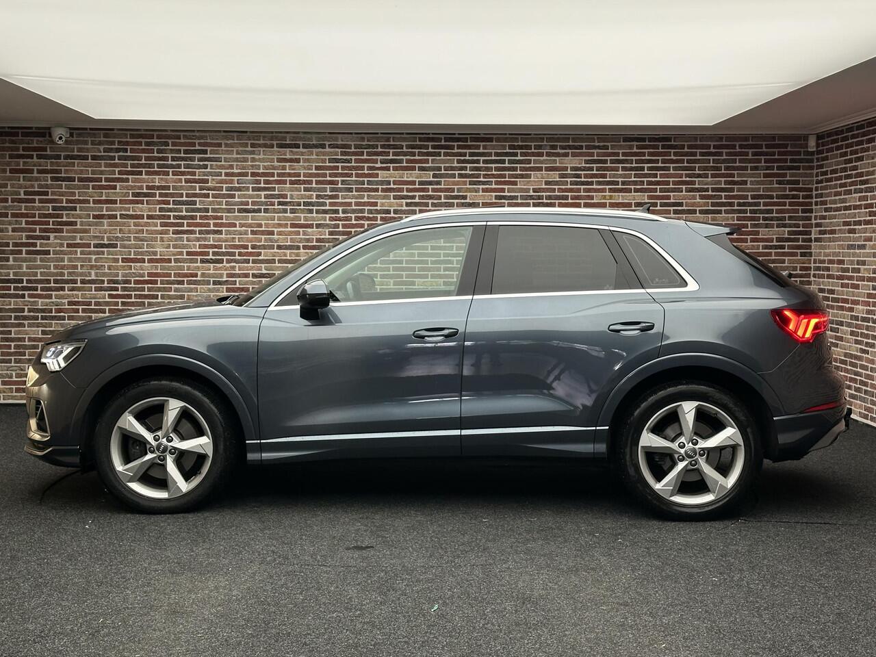 Audi Q3 45 TFSI quattro Pro Line 360 Panorama Trekhaak Dealer Ondrh Led