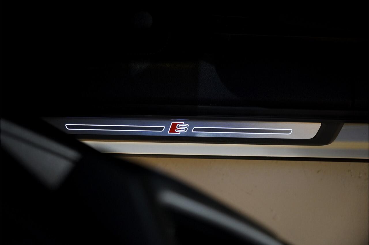 Audi Q3 45TFSIe/245pk S-Line|2022|20"Blackstyle|Trekhaak|Matrix-LED|Keyless|Optik Schwarz|Cruise+ACC|Virtual Cockpit|El. achterklep|