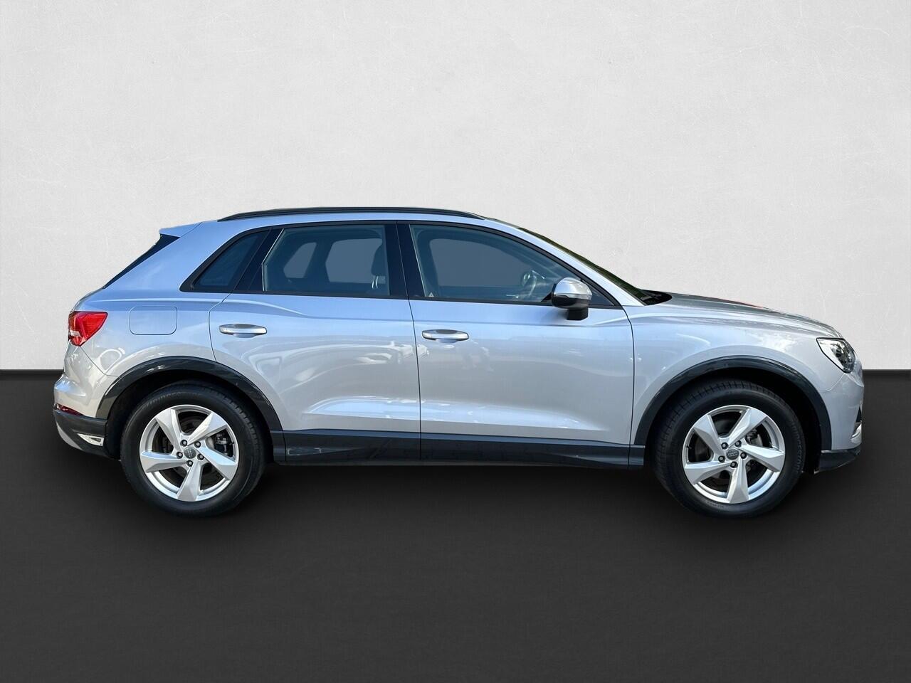 Audi Q3 35 TFSI Advanced Pro Line NAVI / DIGITAAL INSTRUMENTENPANEEL / AFN. TREKHAAK