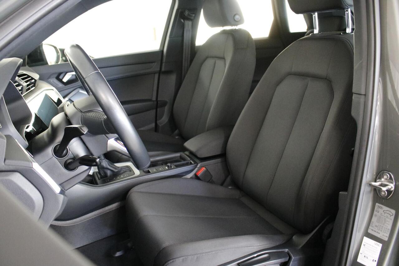 Audi Q3 35 TFSI Pro Line business Clima | Carplay | Stoelverw | Cruise | Elek. achterklep.