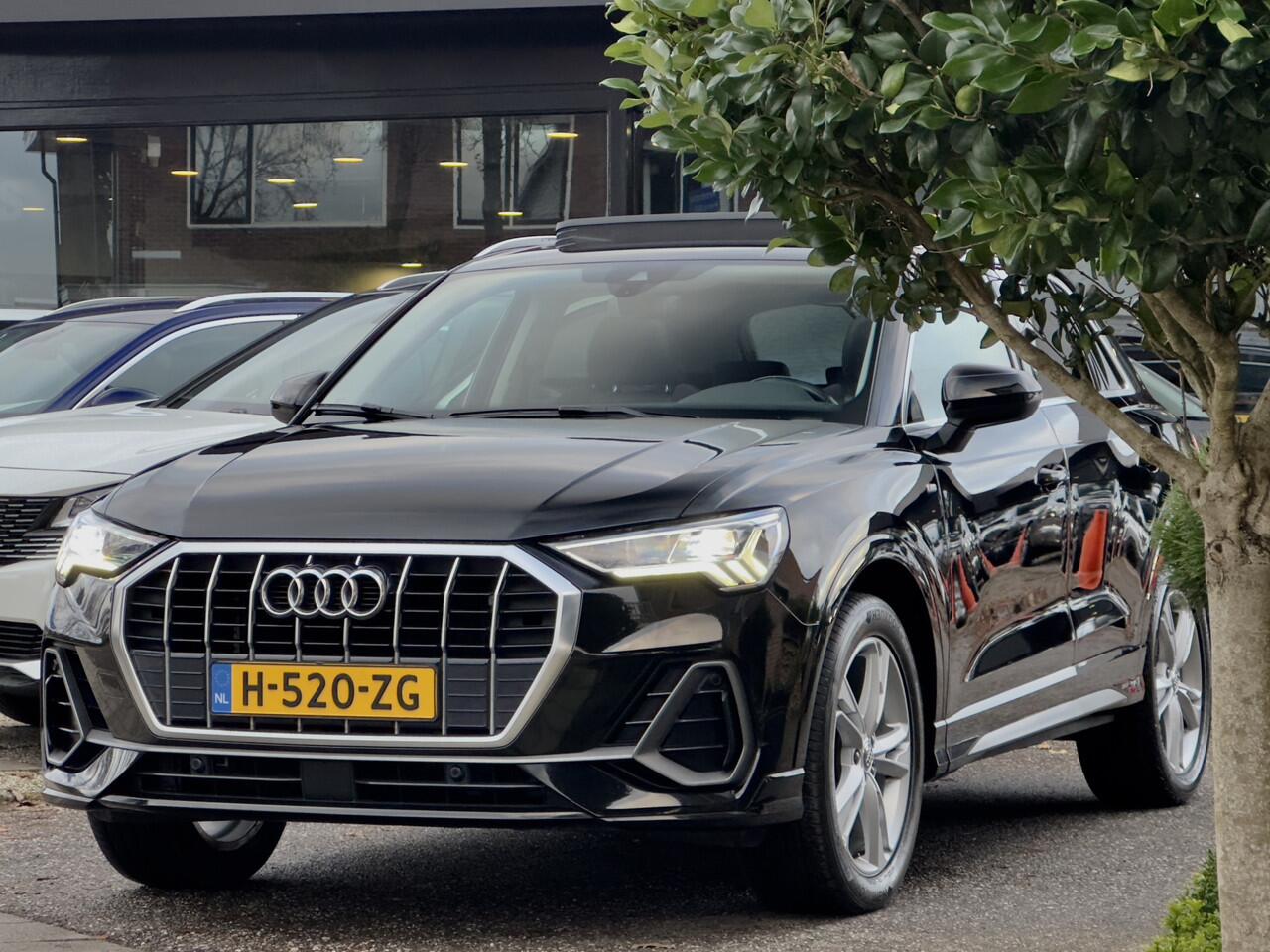 Audi Q3 35 TFSI AUT7 2X S-LINE. PANODAK LEDER NAVI CAMERA DIGI-DASH CARPLAY LED LMV PDC