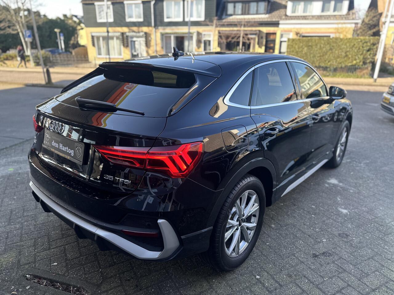 Audi Q3 Sportback 35 TFSI S-Line Edition Stoelverwarming/Camera/Navi/Apple Carplay/Android.