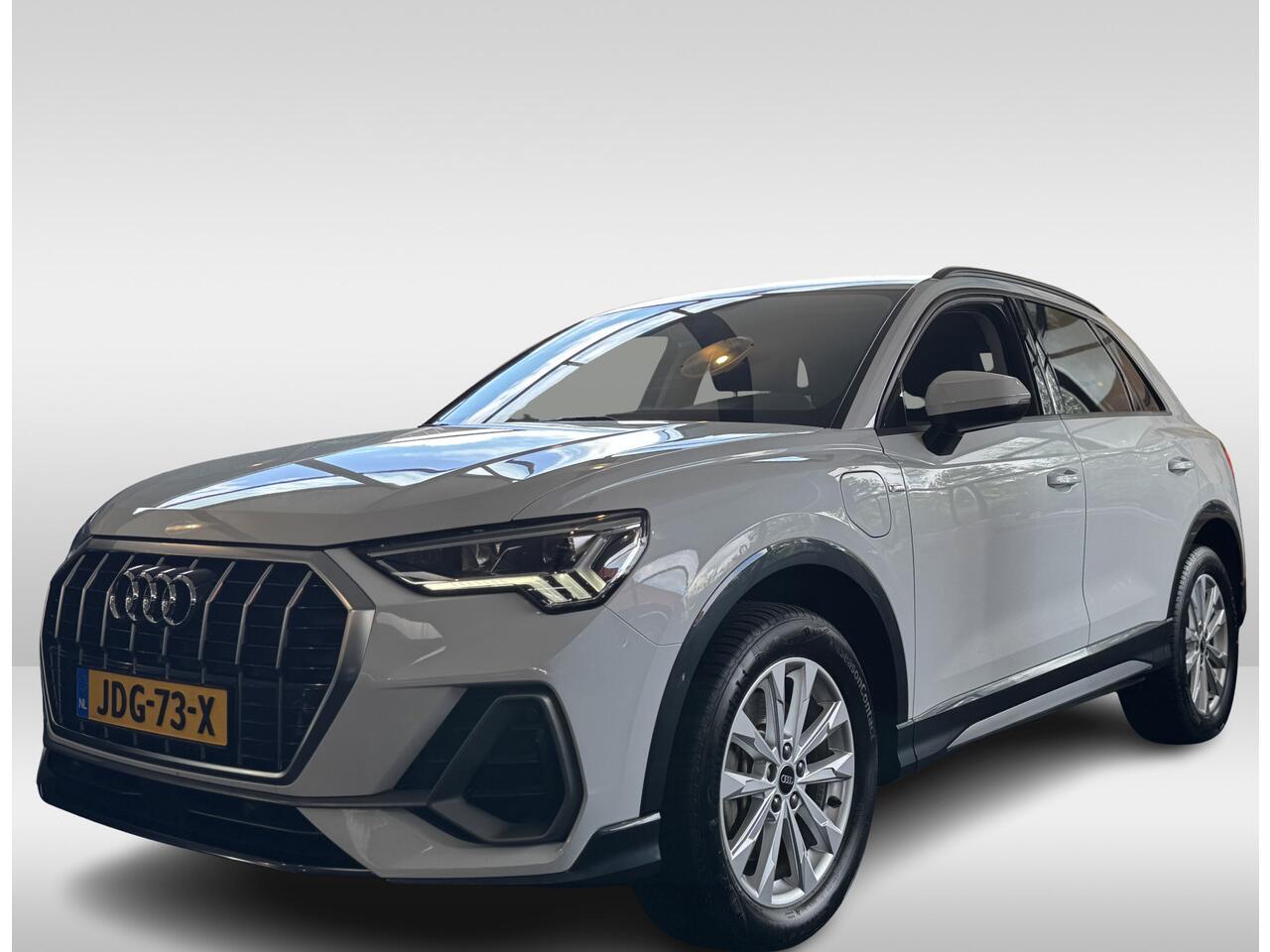 Audi Q3 45 TFSIe 245PK S-TRONIC HYBRID S-LINE VIRTUAL/PDC/CARPLAY