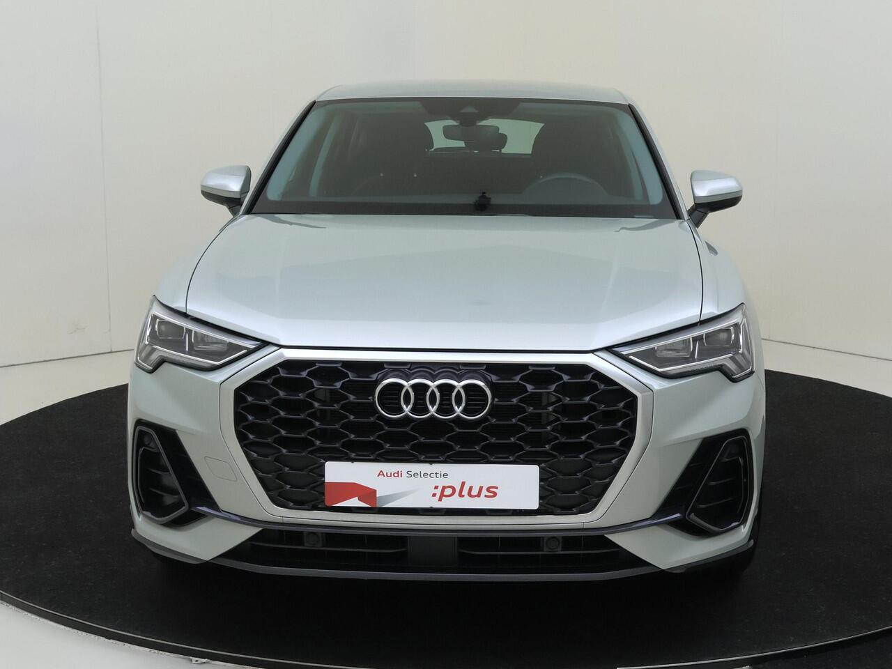 Audi Q3 Sportback 45 TFSI e edition | SOH 92% | Adaptieve cruise control | Full LED verlichting | CarPlay | Stoelverwarming | Elektrische achterklep | Bluetooth |