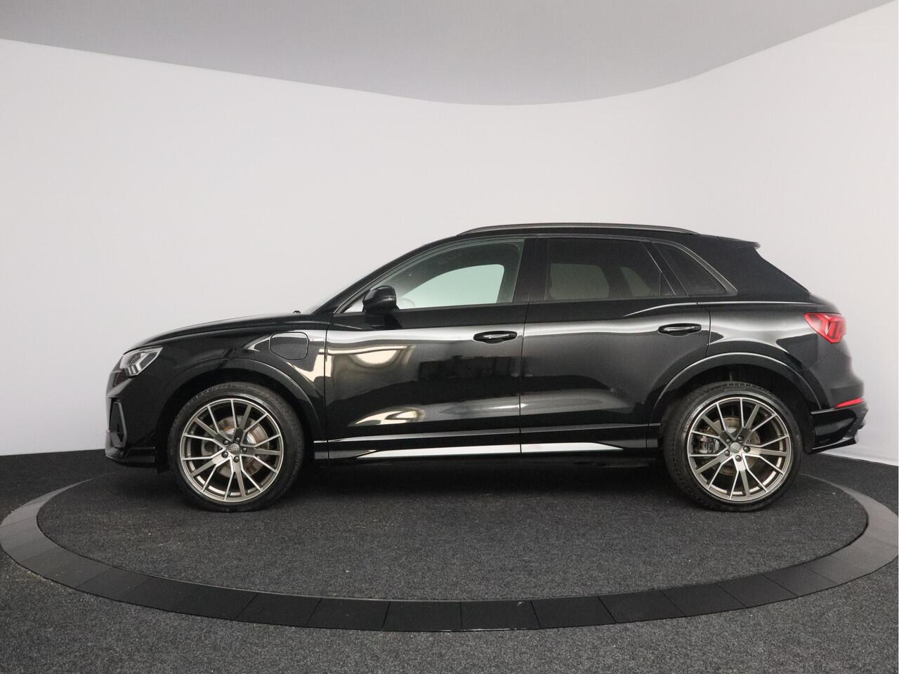 Audi Q3 45 TFSI e S edition Plug-in Hybrid