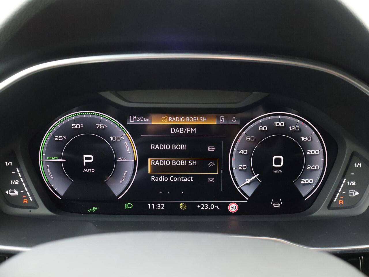 Audi Q3 Sportback 45 TFSI e S Edition | 245 PK | SoH 89% | Trekhaak | Panoramadak | 360 graden camera's | LM 20" velgen | Sportstoelen |