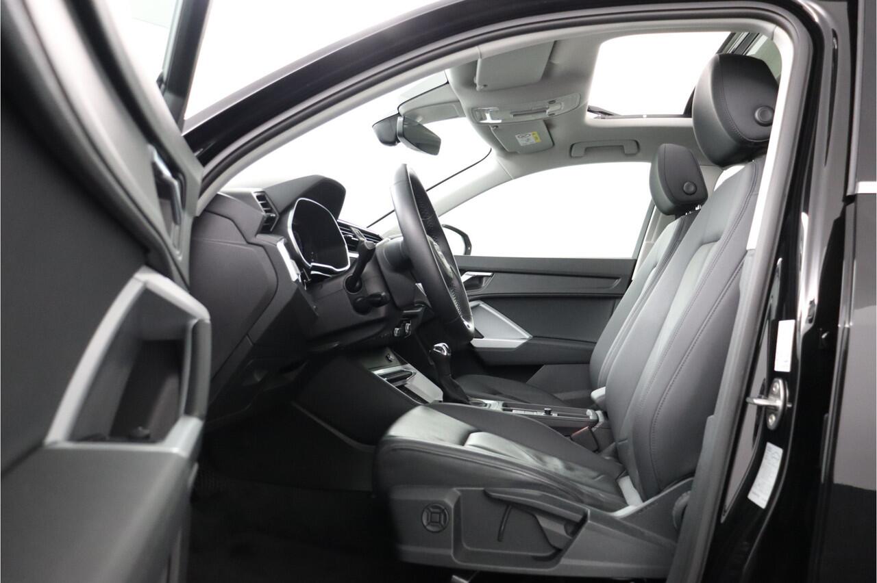 Audi Q3 Sportback 35 TFSI 150 PK Business Edition, OrigNL | Pano | Leer | 360Cam | Elek.Klep - RIJKLAAR