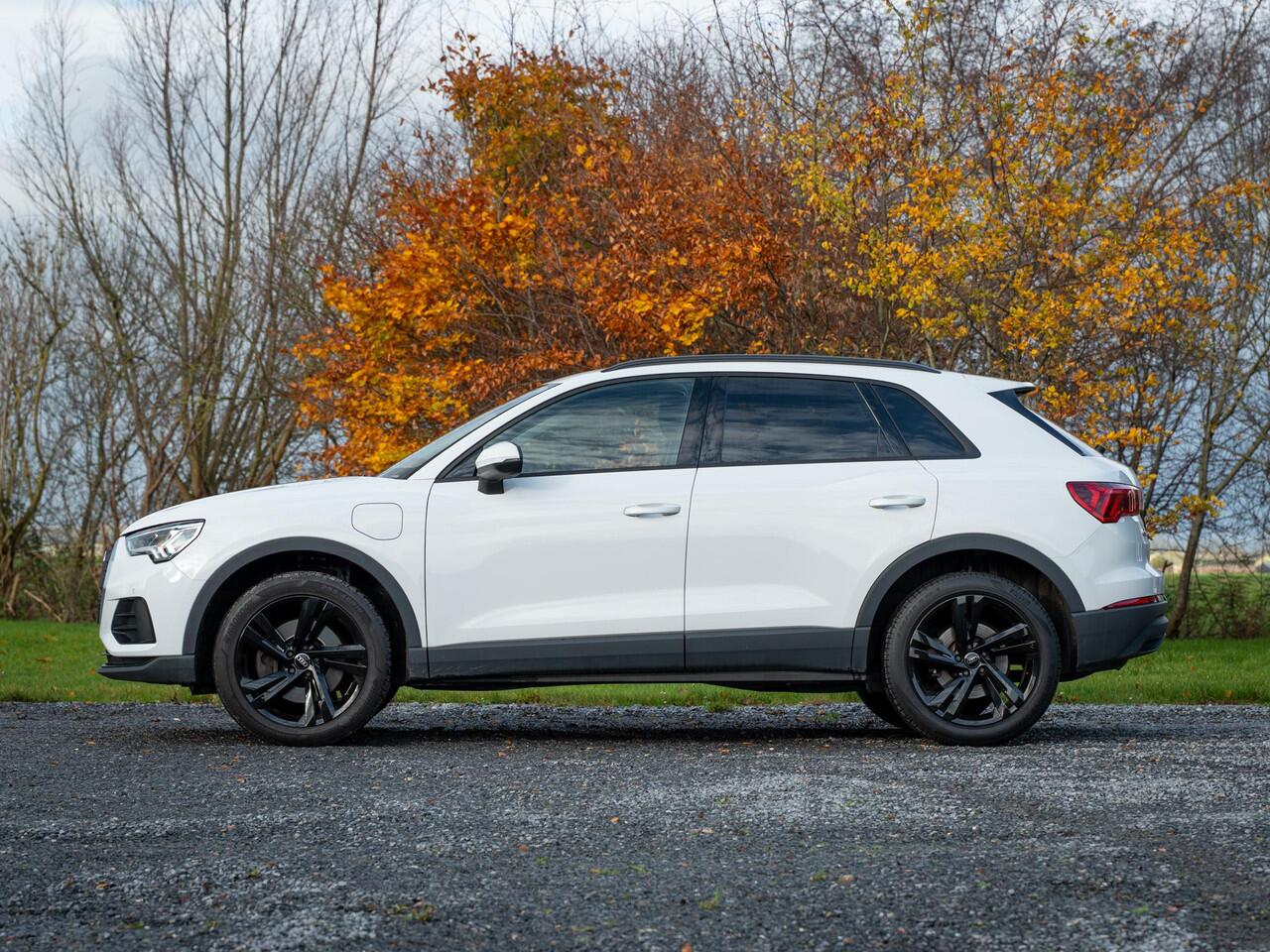 Audi Q3 45 TFSI e // cruise control // start/stop // 20"