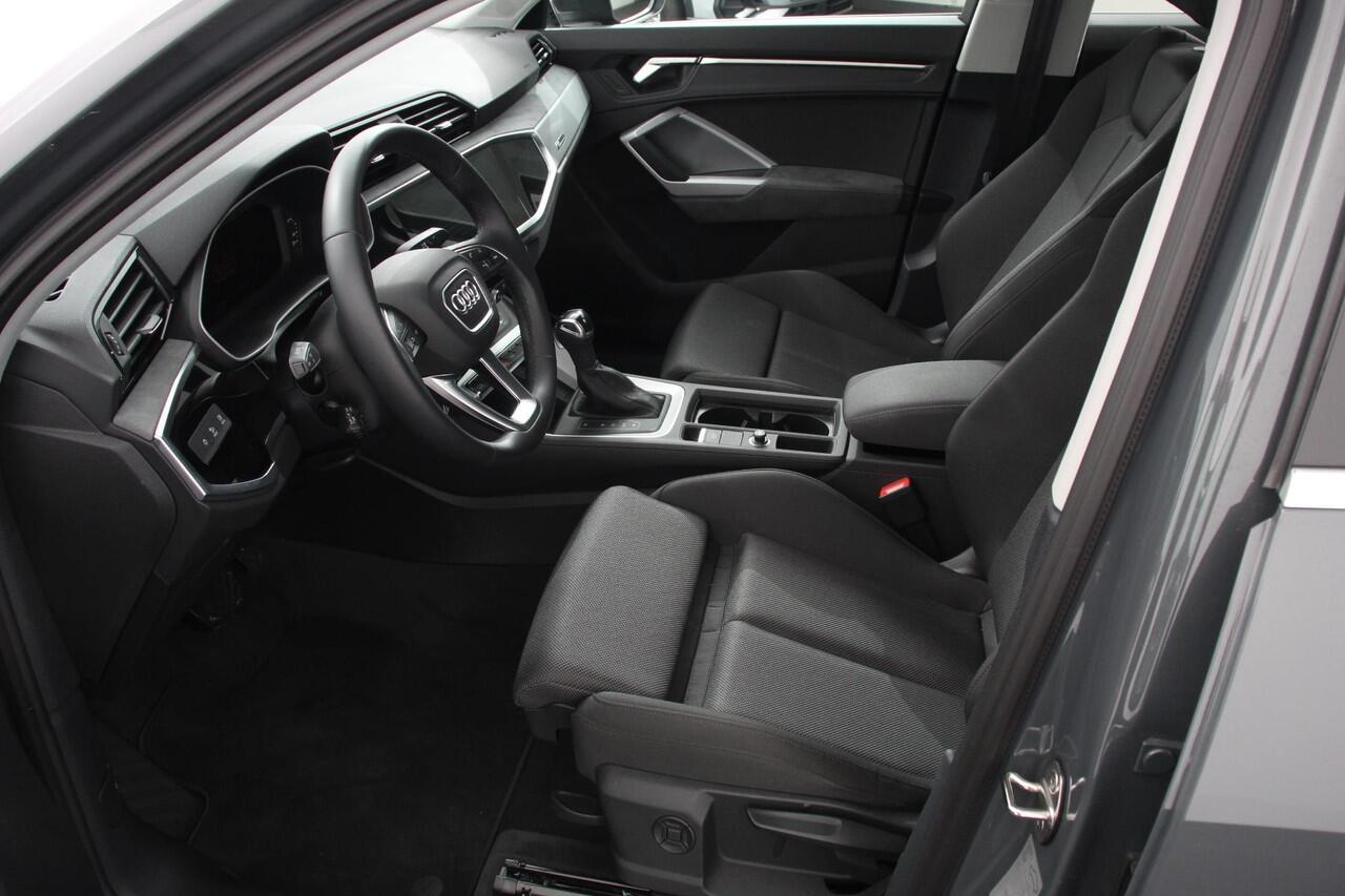 Audi Q3 Sportback 45 TFSI Attitude Plus PHEV 245 PK DEMO! climacontrol | Adaptive Cruise control | PDC V + A | Navigatie | Elektrische Kofferbak | LMV Velgen