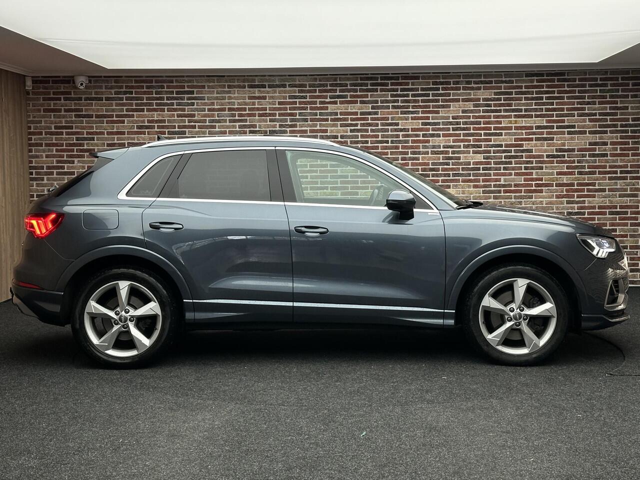 Audi Q3 45 TFSI quattro Pro Line 360 Panorama Trekhaak Dealer Ondrh Led