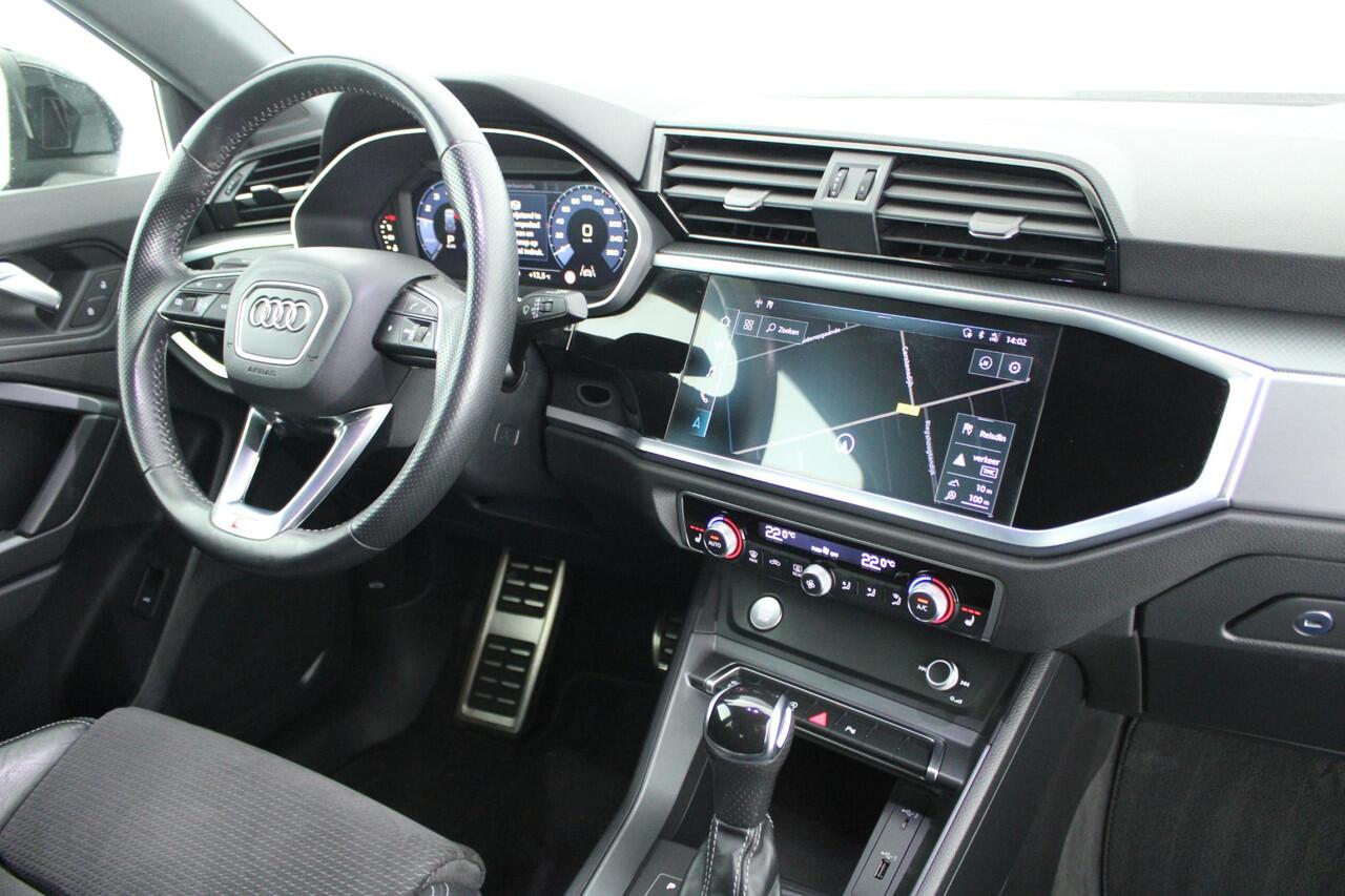 Audi Q3 40 TFSI 190pk S-Tronic quattro S edition Camera Navigatie Stoelverwarming Drive Select