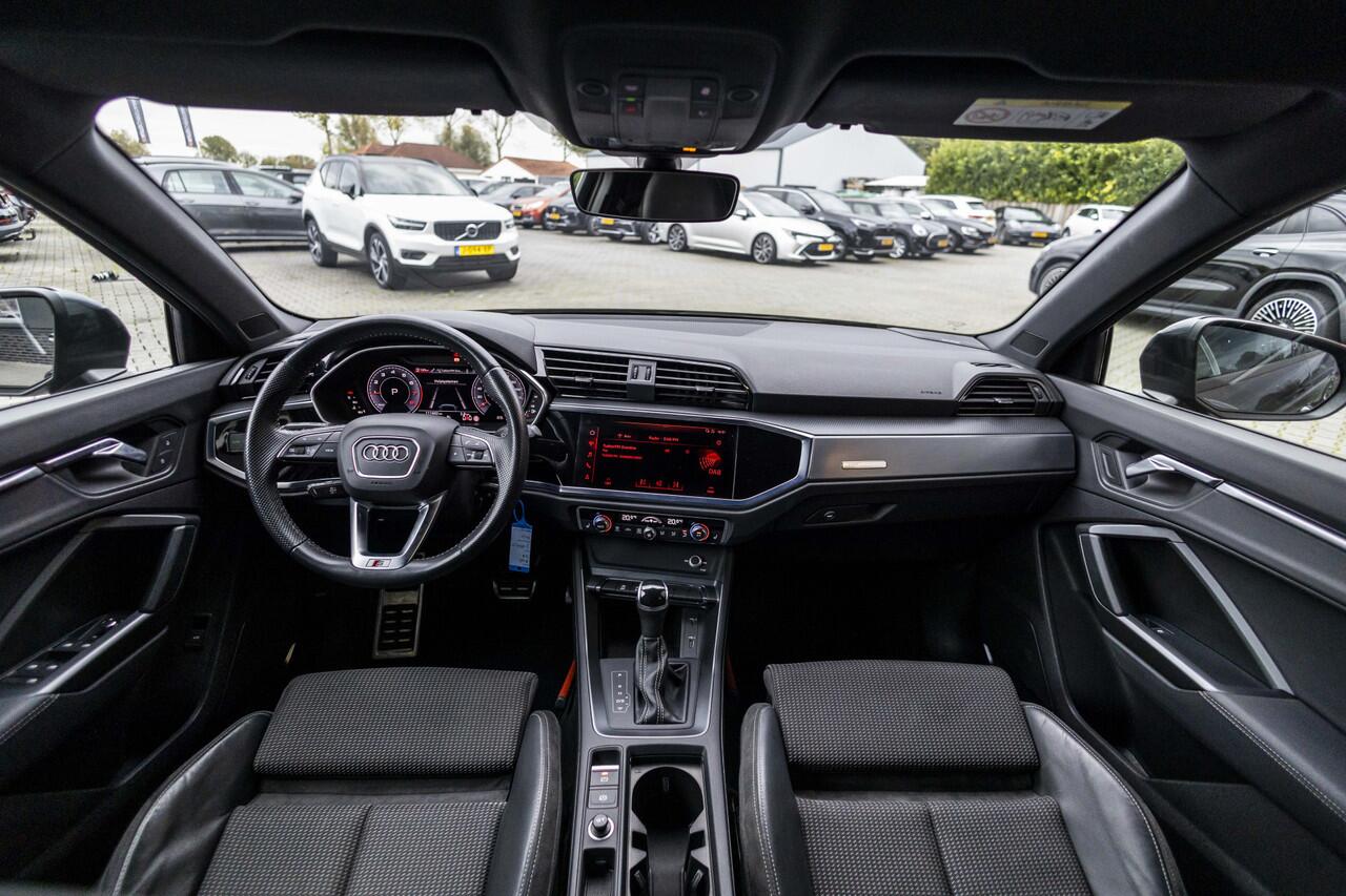 Audi Q3 35 TFSI S edition | Camera | NL Auto | Stoelverwarming