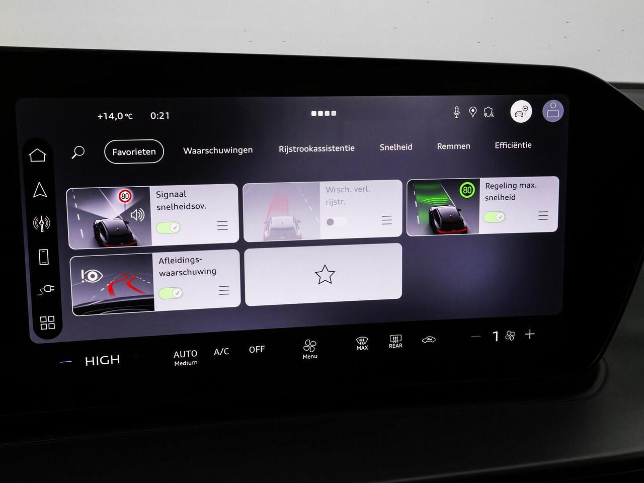 Audi Q3 1.5 200kW e-hybrid Pro line 272 PK · Techniekpakket · Interieur met sportstoelen