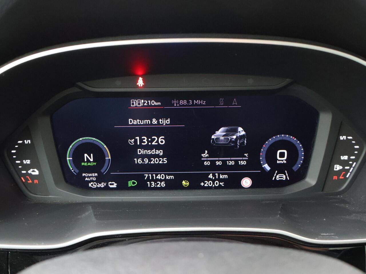 Audi Q3 Sportback 45 TFSI e S Edition | 245 PK | SoH 89% | Automaat | Panoramadak | Verwarmde voorstoelen | Navigatiesysteem |