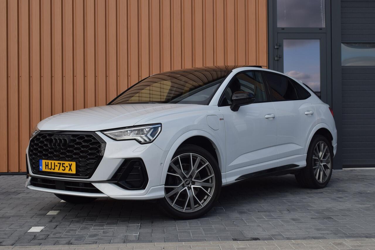Audi Q3 Sportback 45 TFSI e S-line | Suzuka Grijs | Pano | Trekhaak | Keyless