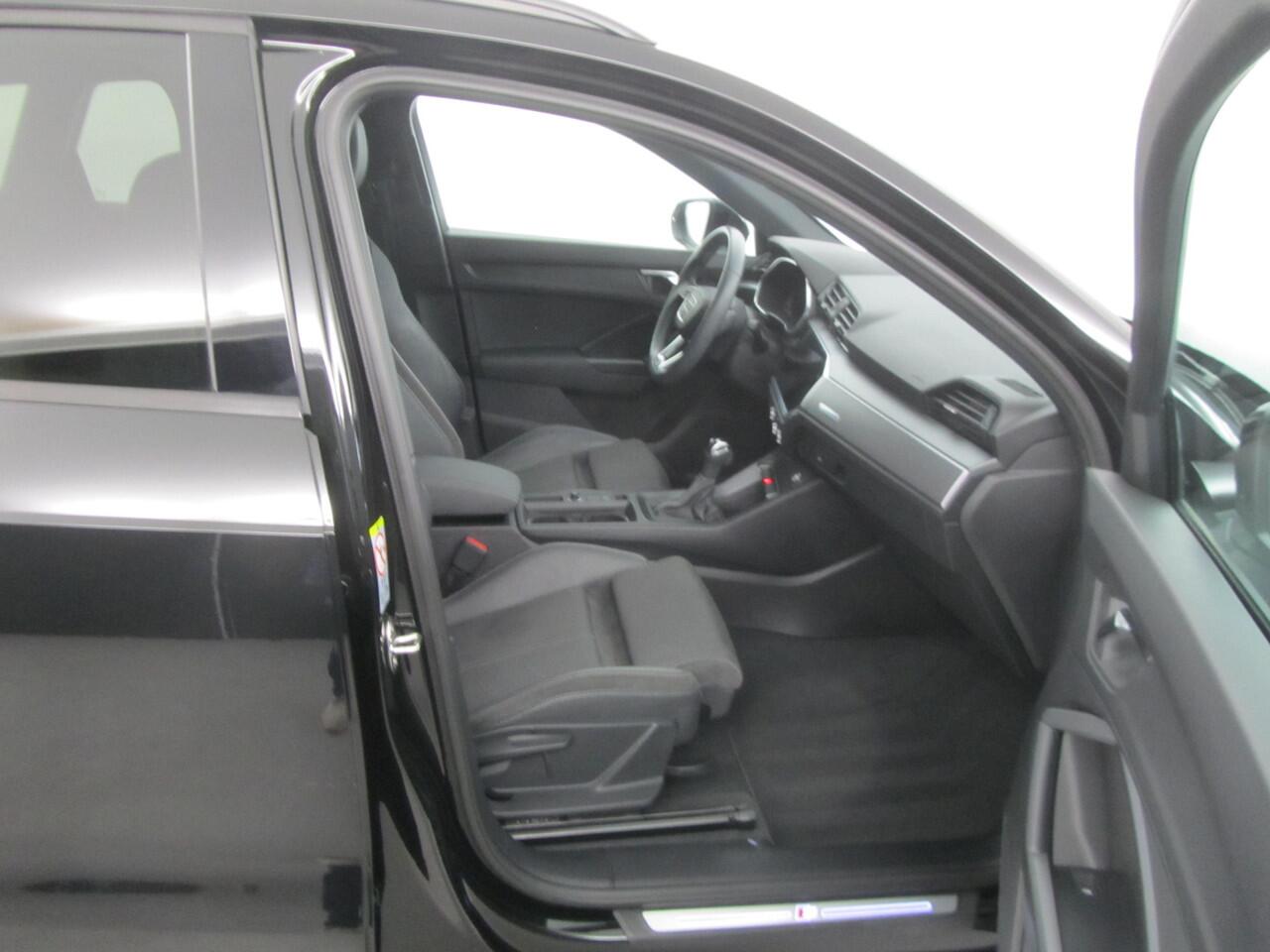 Audi Q3 45 TFSI e 'S'-edition, Blackpack, S-Line, 39 dkm! Privacy-ACC-Carplay,Sportstoelen +Garantie