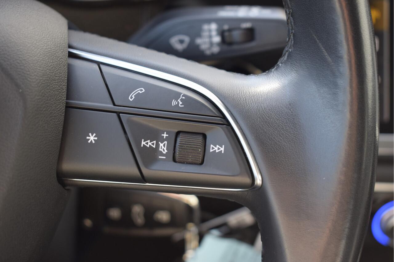 Audi Q3 Sportback 45 TFSI e Advanced Edition Adaptive cruise, Stoelverwarming, Camera, Dynamisch LED