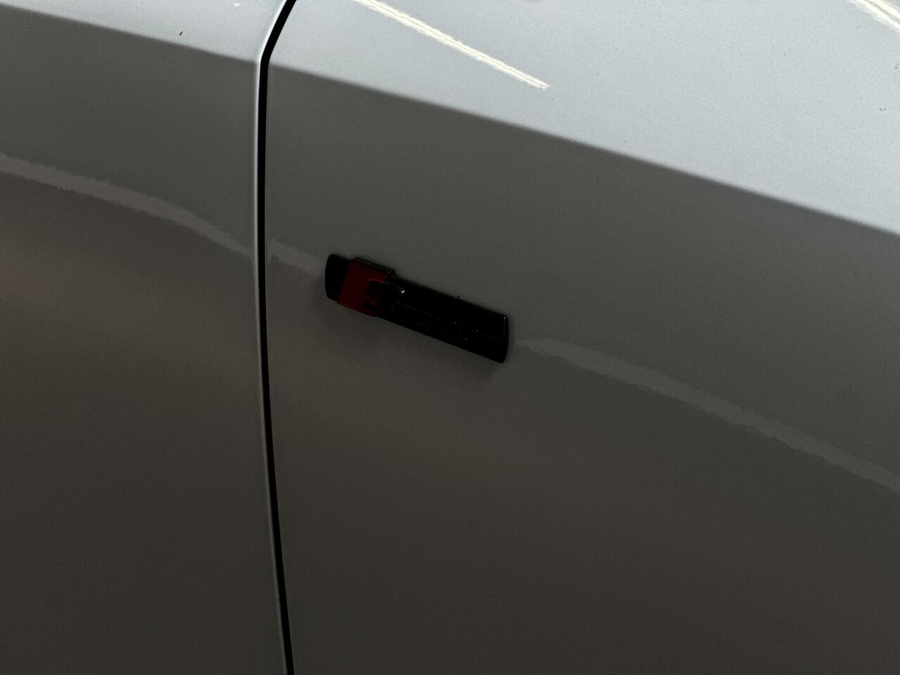 Audi Q3 35 TFSI 3xS-Line Trekhaak|Keyless|Sfeer|Camera