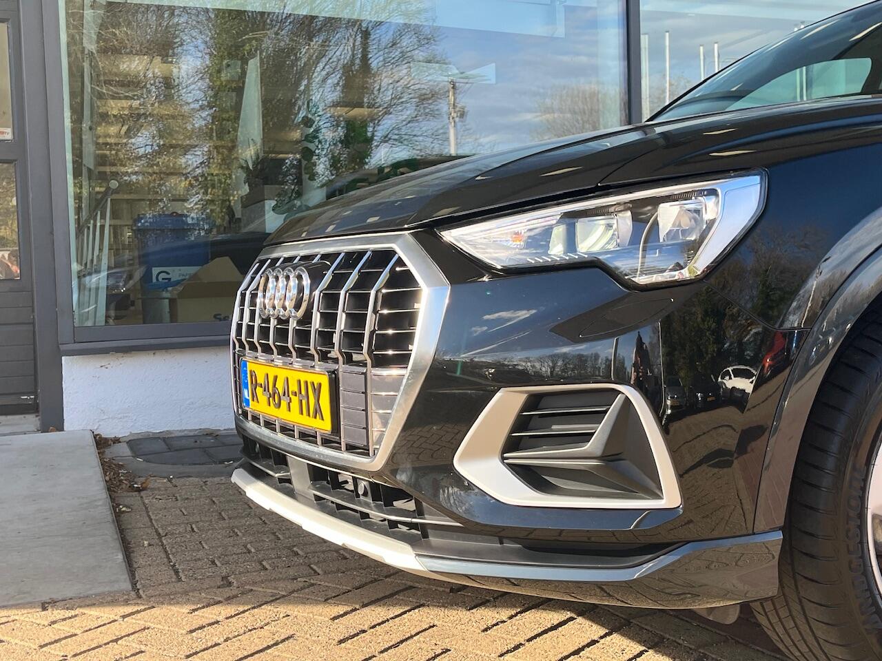 Audi Q3 35 TFSI / Elek. Achterklep / Stoelverwarming / Smartphone interface / Audi virtual cockpit plus