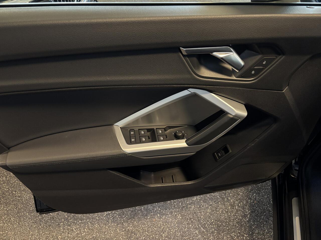 Audi Q3 40 TFSI quattro Aut - 2100 kg trek - Leer / Virtual / BLIS / Elek stoelen verwarmd / 360 camera / Adaptive cruise / Apple Carplay / Keyless - Elek Trekhaak -