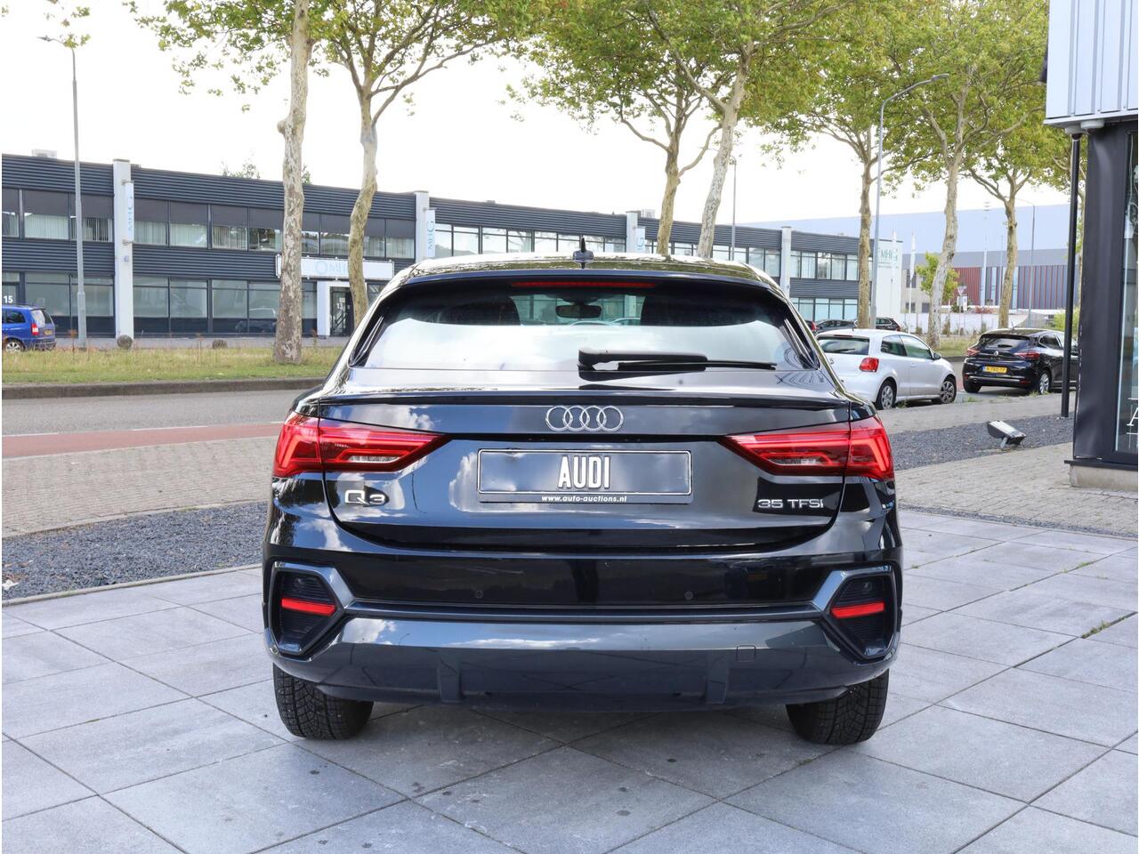 Audi Q3 Sportback 35 TFSI Virtual Cockpit | Adaptive Cruise | Carplay/Android | Stoelverwarming | LED |