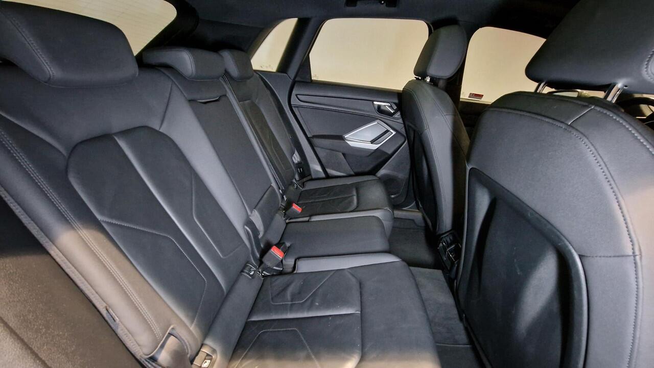 Audi Q3 35 TFSI Advanced Pro Line Plus | Panoramadak | Leder | Trekhaak