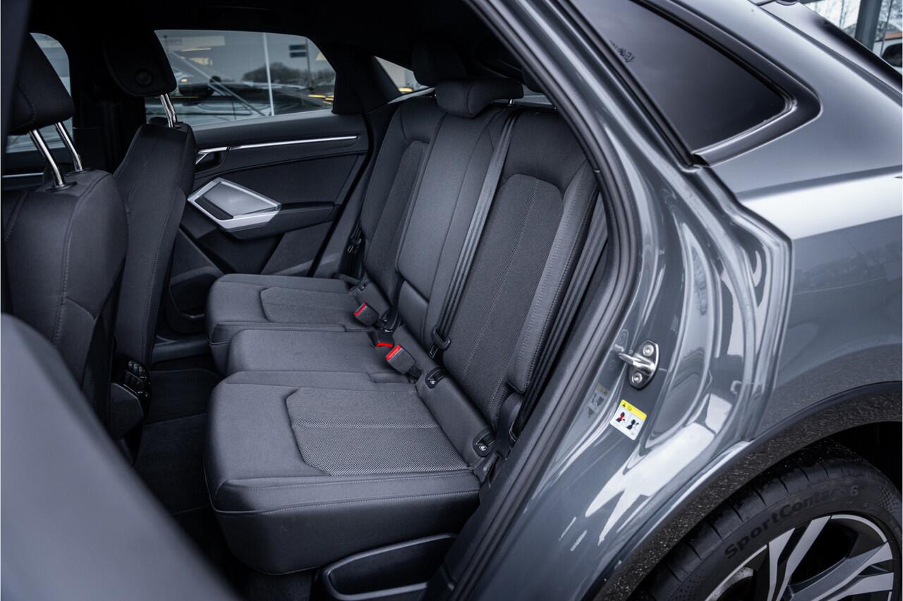 Audi Q3 Sportback 45 TFSI e S Edition - 20inch - Optiek zwart - Keyless